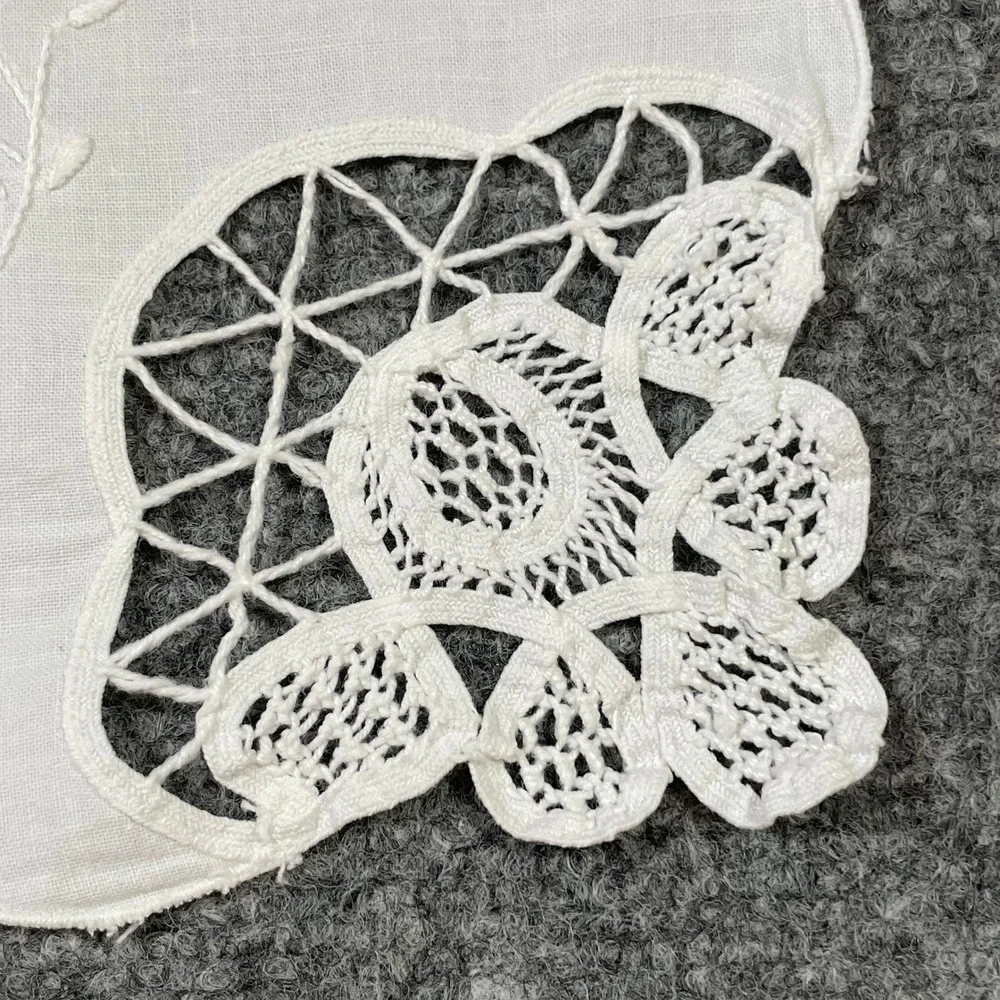 4 Piece Vintage Napkins Battenburg Lace Open Cut Work Embroidery White 14
